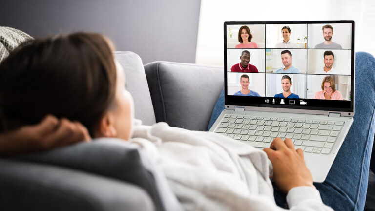 Myndigheternas råd: Håll stämman digitalt